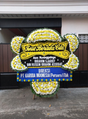Papan Bunga Duka di Molombulahe